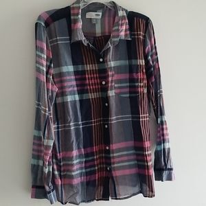 Old Navy plaid long sleeve shirt
